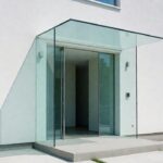 Kanopi Kaca Frameless: Tampilan Minimalis untuk Rumah Modern