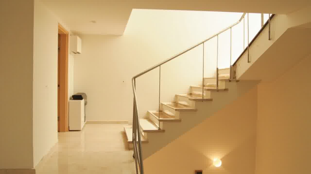 railing tangga besi minimalis desain 2026